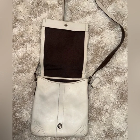 Vintage COACH Shoulder Bag - Picture 7 of 9